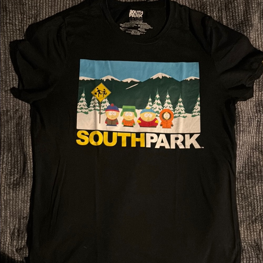 Black and Yellow Short Sleeve Tee for Casual Comfort